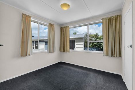 Photo of property in 80 Parris Street, Waitara, 4320