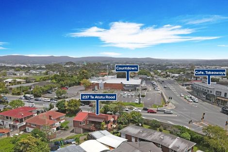 Photo of property in 237 Te Atatu Road, Te Atatu South, Auckland, 0610