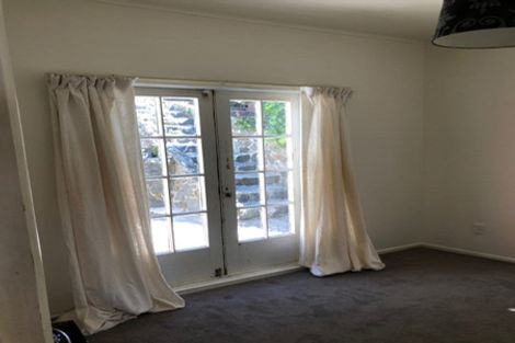 Photo of property in 6 Pitarua Street, Thorndon, Wellington, 6011