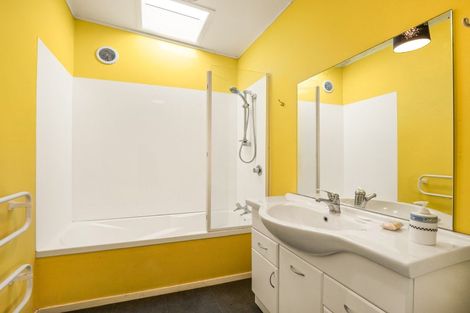 Photo of property in 15 Osmond Street, South Dunedin, Dunedin, 9012