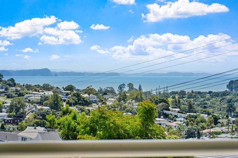 Photo of property in 12 Rishworth Avenue, Stanmore Bay, Whangaparaoa, 0932