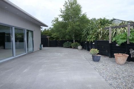Photo of property in 17 Charlotte Way, Raumati South, Paraparaumu, 5032