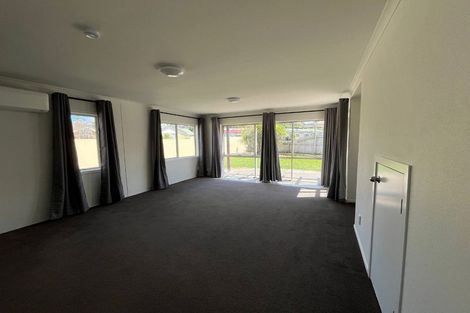Photo of property in 6/137 Lakeside Drive, Orewa, 0931