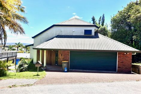 Photo of property in 216 Whangaparaoa Road, Red Beach, 0932