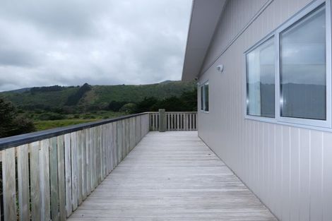 Photo of property in 17 Charlotte Way, Raumati South, Paraparaumu, 5032