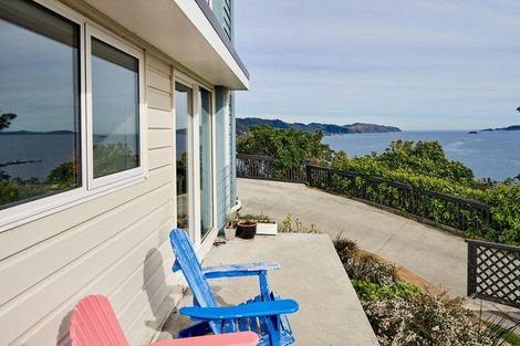 Photo of property in 8a Nikau Road, Point Howard, Lower Hutt, 5013