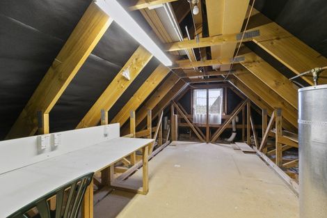 Photo of property in Redwood Village, 46/42 Main Road, Tawa, Wellington, 5028