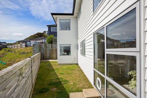 Photo of property in 174 Navigation Drive, Whitby, Porirua, 5024