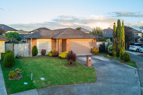 Photo of property in 12 Fitchburg Place, Mangere, Auckland, 2022