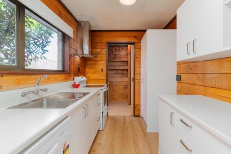 Photo of property in 2/13 Frederick Street, Waltham, Christchurch, 8011