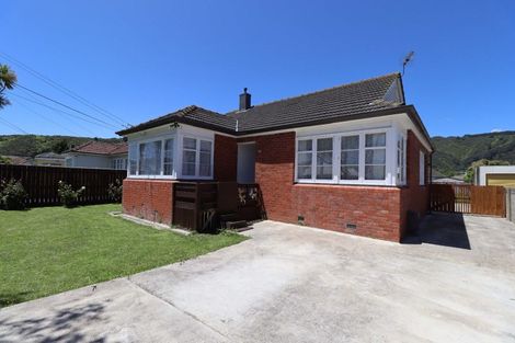 Photo of property in 218 Naenae Road, Naenae, Lower Hutt, 5011