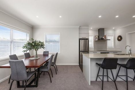 Photo of property in 22 Young Place, Taradale, Napier, 4112