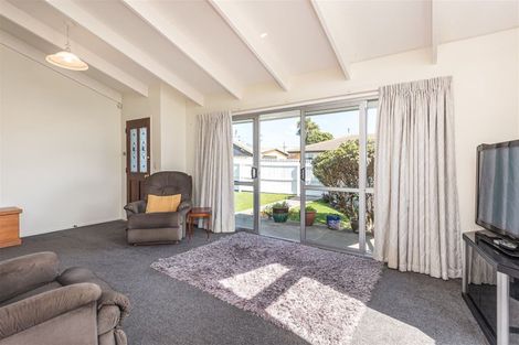 Photo of property in 87 Dunbarton Street, Redwood, Christchurch, 8051