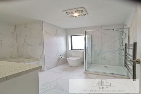 Photo of property in 98 Cardiff Road, Pakuranga, Auckland, 2010