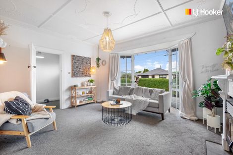 Photo of property in 1 Mure Street, Mosgiel, 9024