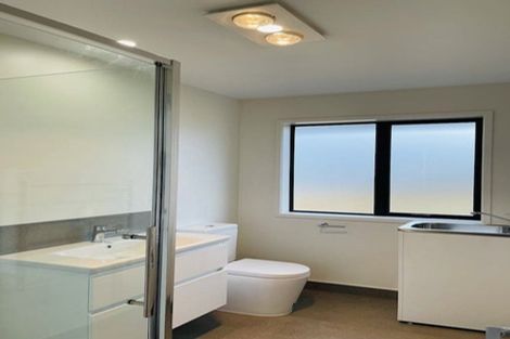 Photo of property in 31 Siren Street, Wainui, 0932