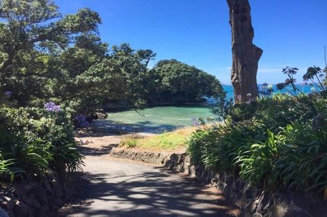 Photo of property in 1/1 Gray Crescent, Torbay, Auckland, 0630