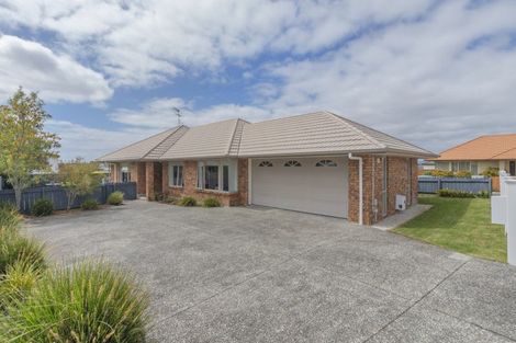 Photo of property in 26 Nanleen Rise, Manurewa, Auckland, 2105