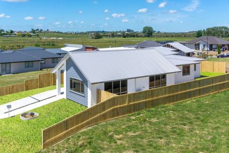 Photo of property in 6 Mana Drive, Baverstock, Hamilton, 3200