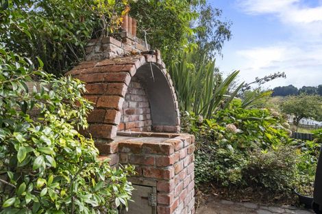 Photo of property in 5b Ongo Road, Hunterville, 4730