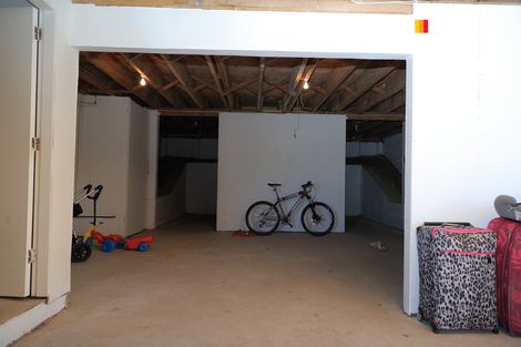 Photo of property in 39 Baker Street, Stirling, 9231