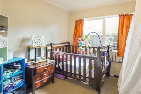 Photo of property in 32a Aniseed Grove, Timberlea, Upper Hutt, 5018