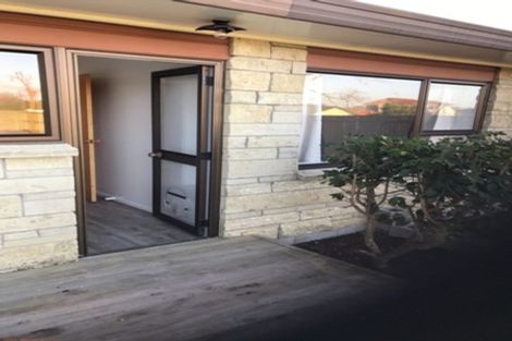 Photo of property in 4 Coolen Place, Tuakau, 2121