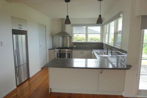 Photo of property in 44 Moana Road, Okitu, Gisborne, 4010