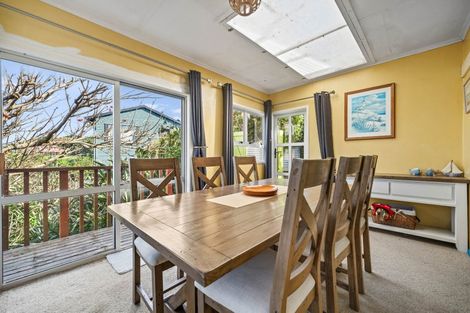 Photo of property in 63 Sea View Road, Baylys Beach, 0377
