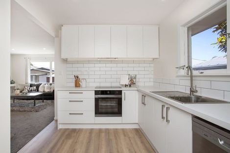 Photo of property in 15 Suffolk Street, Phillipstown, Christchurch, 8011