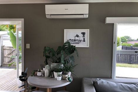 Photo of property in 2 Fifeshire Street, Belmont, Auckland, 0622