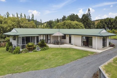 Photo of property in 753 Puketona Road, Haruru, 0204