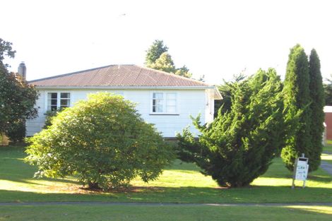 Photo of property in 208 Balmoral Drive, Tokoroa, 3420