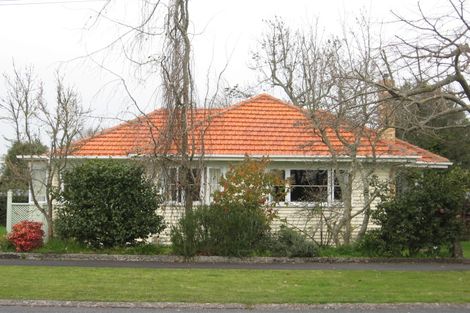 Photo of property in 1 Moncrieff Avenue, Fairfield, Hamilton, 3214