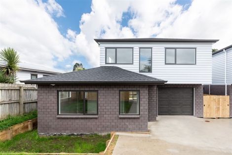 Photo of property in 18b Riverpark Crescent, Henderson, Auckland, 0610