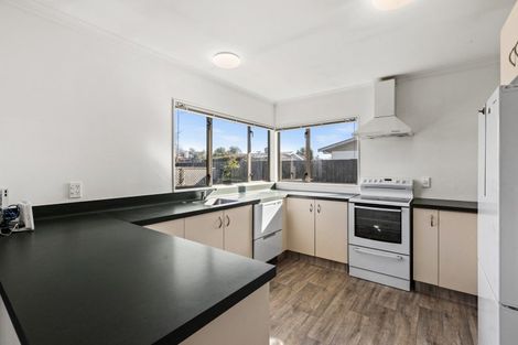 Photo of property in 2/52 Te Aute Road, Havelock North, 4130