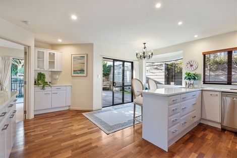 Photo of property in 2/31 Clovelly Road, Bucklands Beach, Auckland, 2012