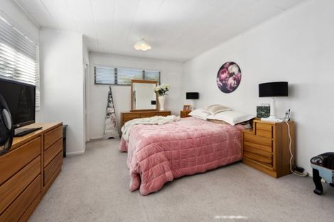 Photo of property in 12 Indiana Grove, Totara Park, Upper Hutt, 5018