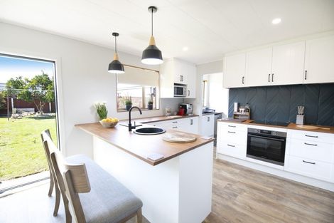 Photo of property in 24 Skerrett Crescent, Tamatea, Napier, 4112