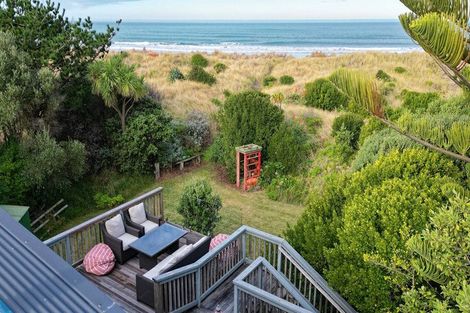 Photo of property in 33 Blue Pacific Parade, Riversdale Beach, Masterton, 5872