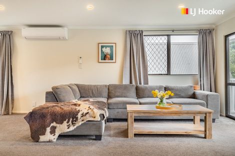 Photo of property in 27 Glenross Street, Glenross, Dunedin, 9011