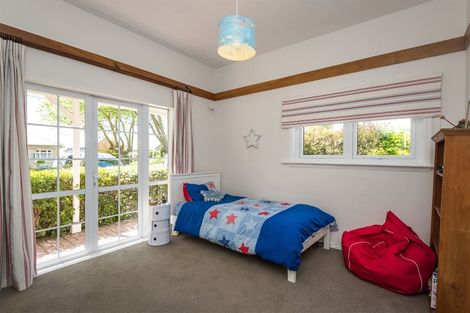 Photo of property in 126 Fisher Avenue, Beckenham, Christchurch, 8023