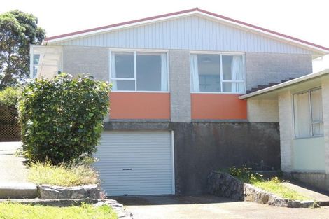 Photo of property in 6b Reese Jones Grove, Maungaraki, Lower Hutt, 5010