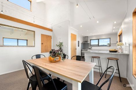 Photo of property in 41 Pekanga Road, Normandale, Lower Hutt, 5010