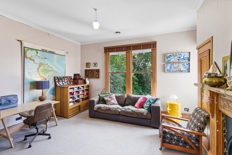 Photo of property in 7 Strathmore Crescent, Roslyn, Dunedin, 9010