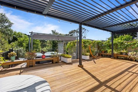 Photo of property in 218 Greenhithe Road, Greenhithe, Auckland, 0632