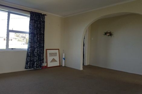 Photo of property in 12 Limmer Place, Browns Bay, Auckland, 0632