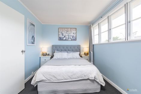 Photo of property in 55 Oxford Terrace, Epuni, Lower Hutt, 5011