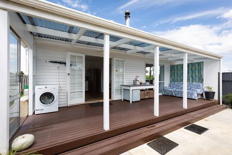 Photo of property in 21 Hall Street, Woodville, 4920