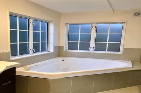 Photo of property in 49 Bushlands Park Drive, Albany, Auckland, 0632